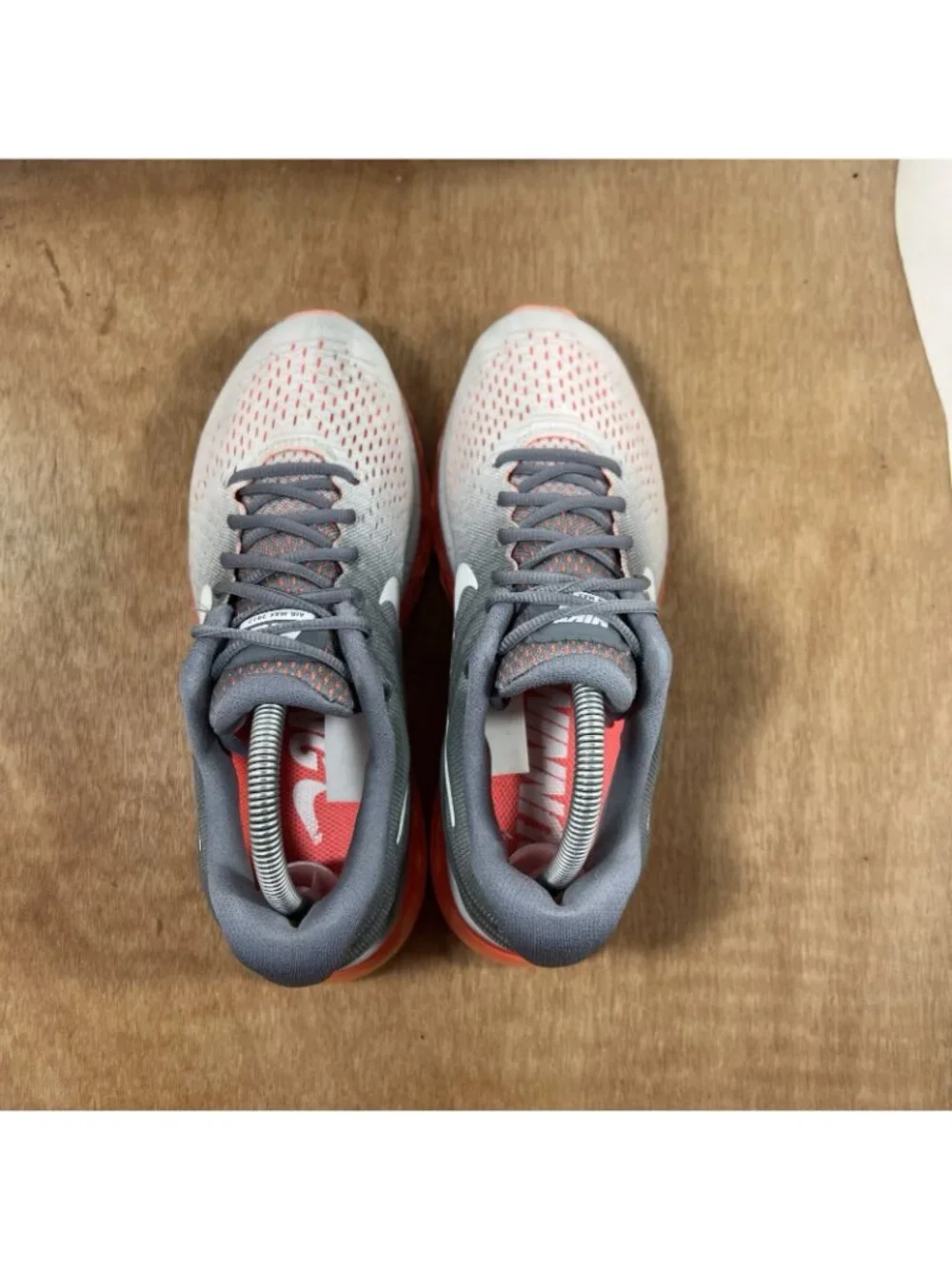 Nike Air Max 2017 Wolf Grey Bright Crimson Running Shoes Women's Size 8.5